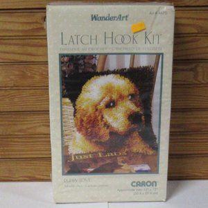 Caron Latch Hook Kit PUPPY LOVE YELLOW LAB DOG NIP